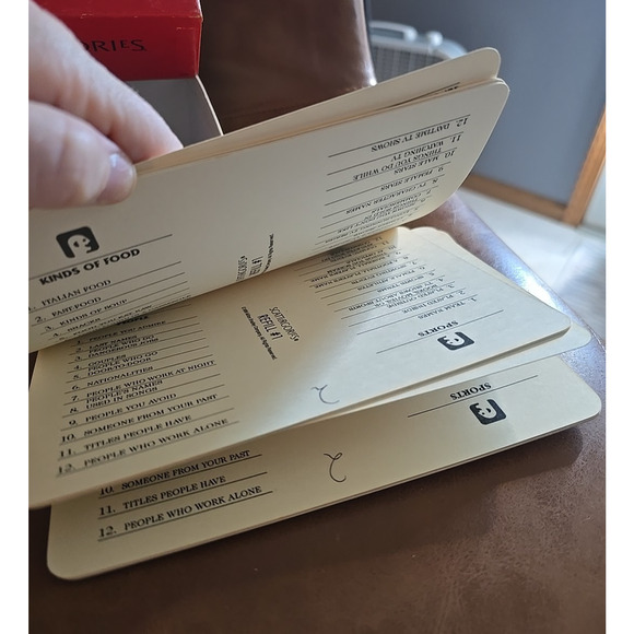 Vintage 1989 Milton Bradley MB The Game of Scattergories Card Game - Complete - Picture 3 of 5